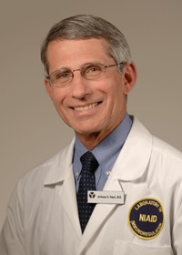 Il Dr. Fauci afferma che un vaccino può far peggiorare le persone